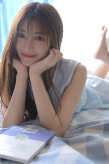 皮包上撒了乳液怎么办